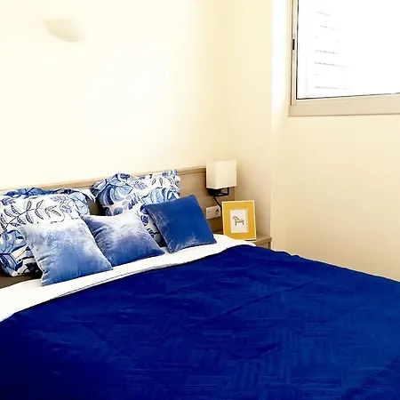 Apartment Pool Center