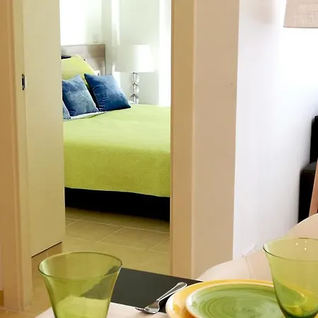 Pool Center Apartment *